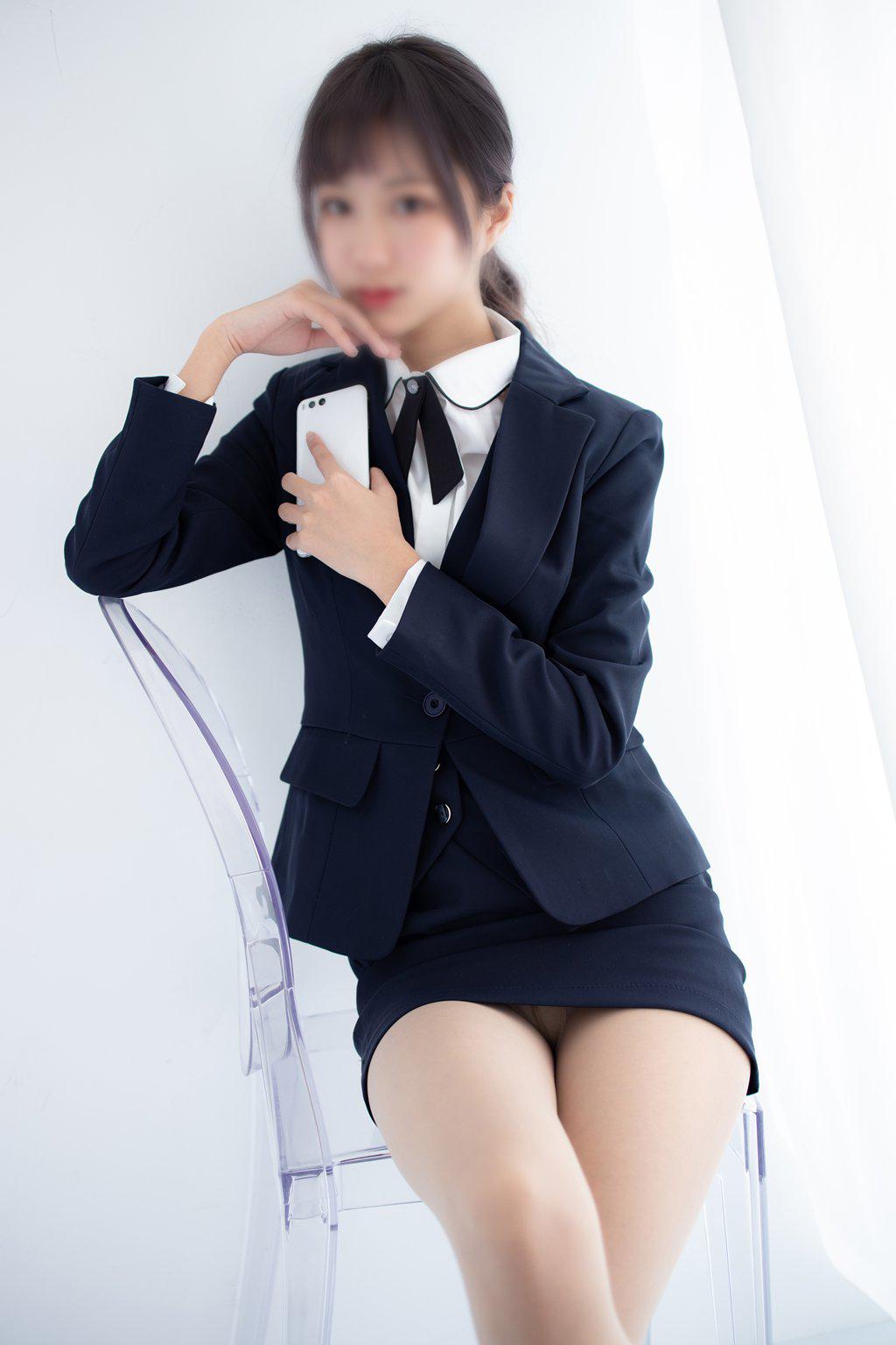 制服